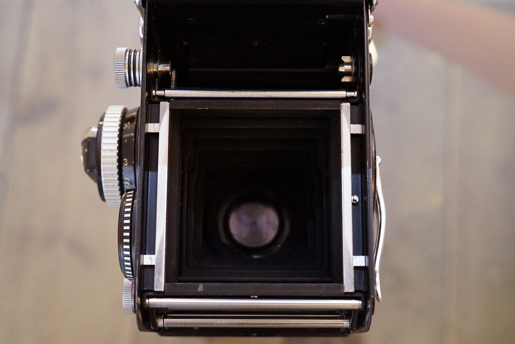 Rolleiflex 3.5F (Xenotar 75mm f/3.5) 【OH済み】
