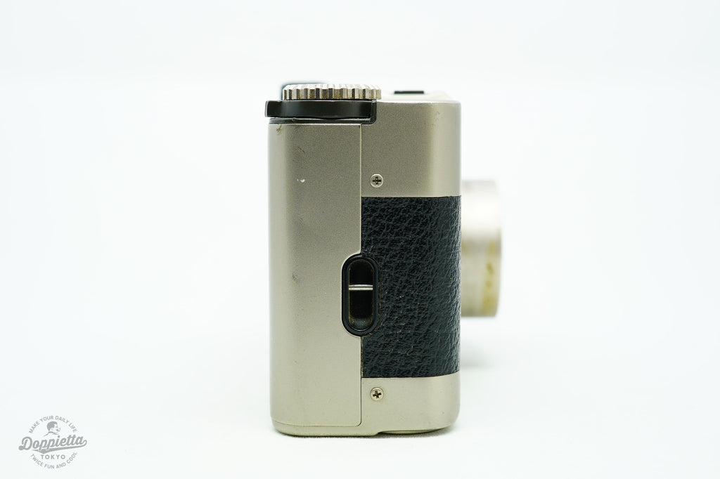 Minilux (Summarit 40mm f/2.4)