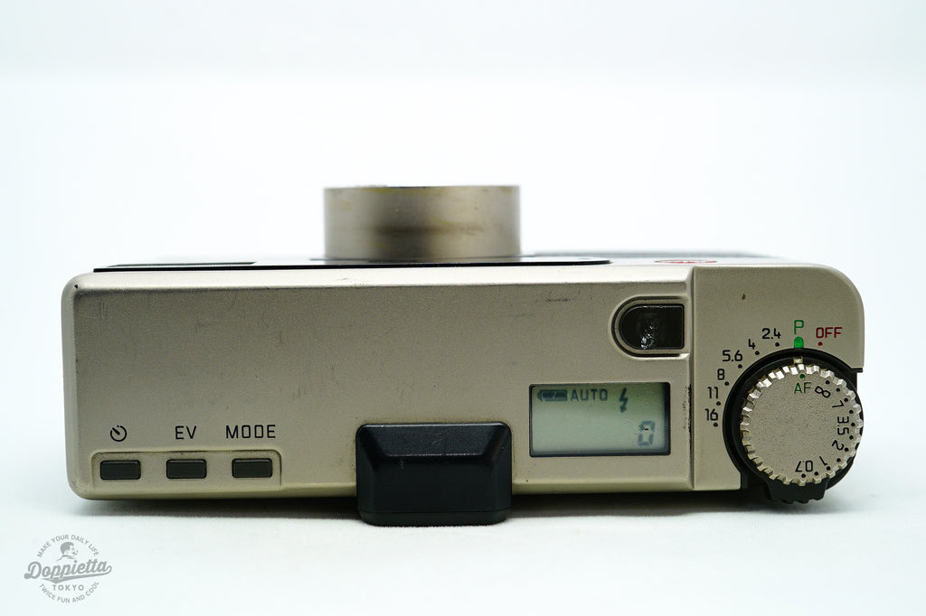 Minilux (Summarit 40mm f/2.4)