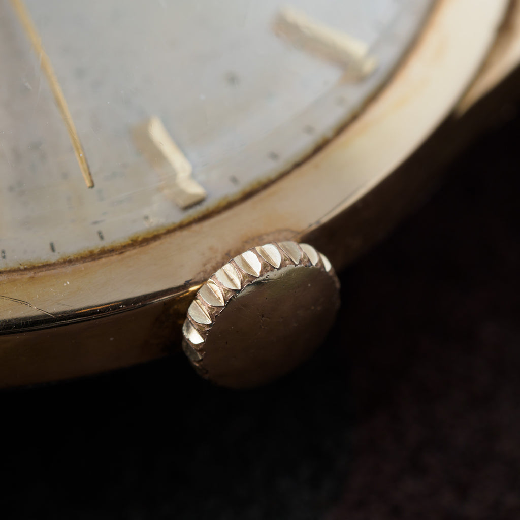 UNIVERSAL GENEVE ROUND