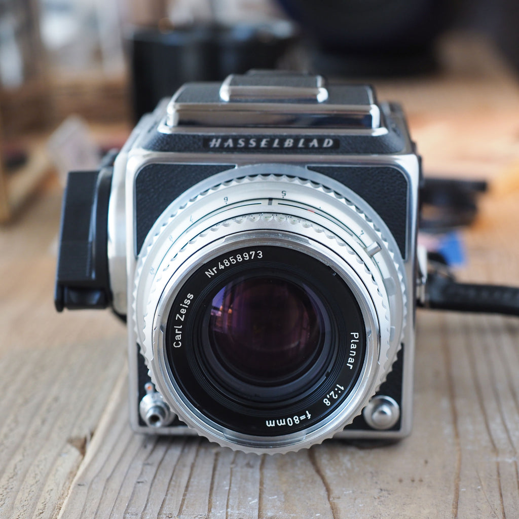 Haaselblad 503CX+C Planar 80mm f/2.8+A12 Magazine