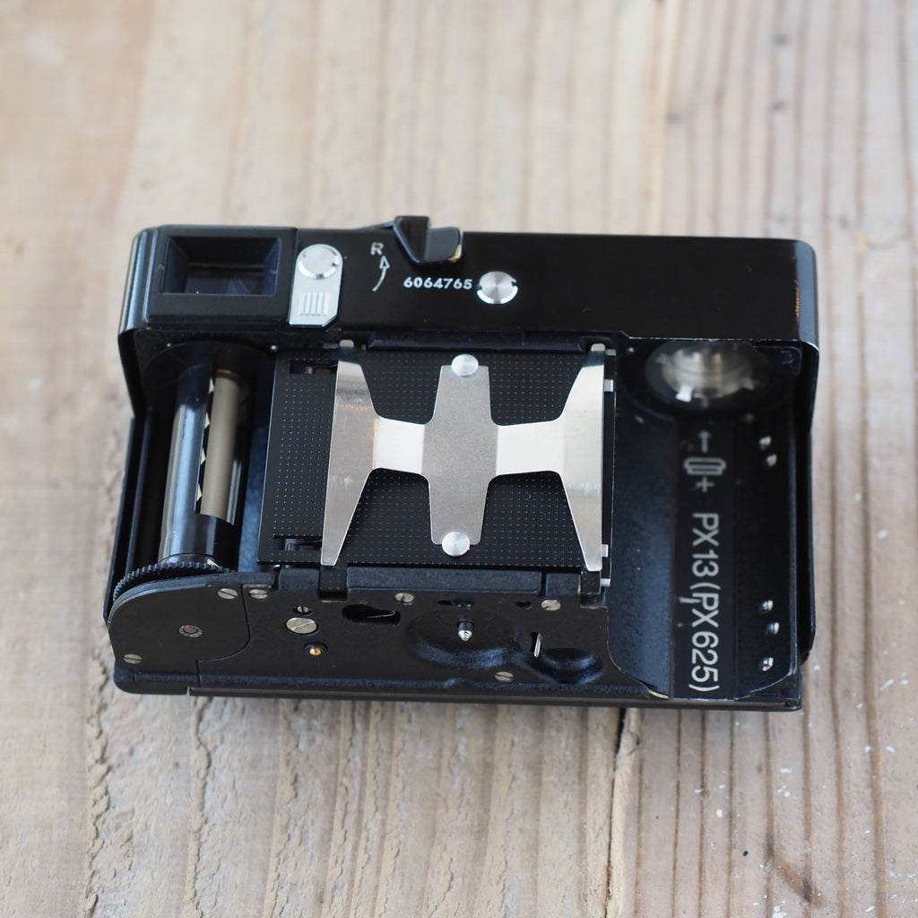 Rollei 35 ブラック (Tessar 40mm f/3.5)