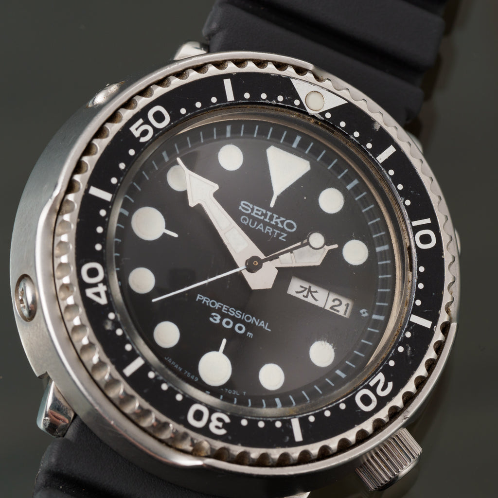 Professional 300m Diver Quartz 7549-7010