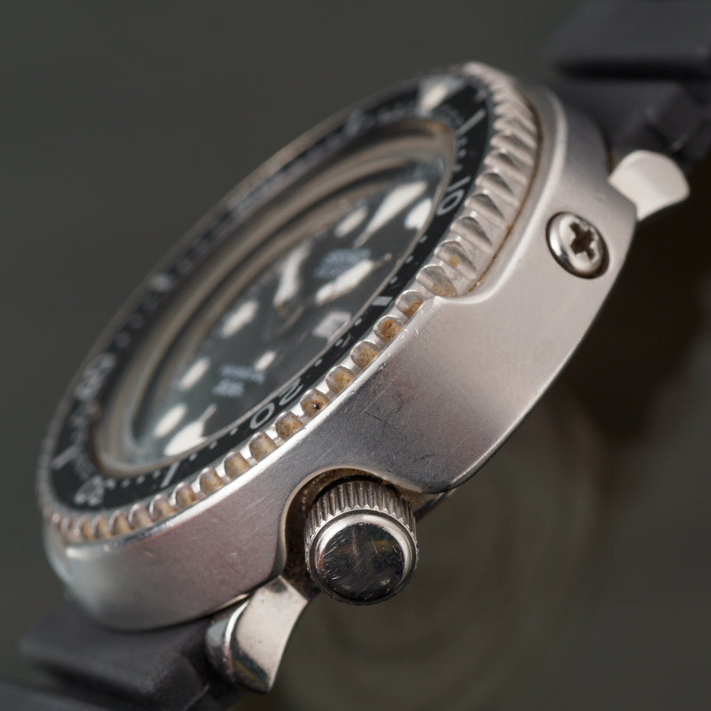 Professional 300m Diver Quartz 7549-7010