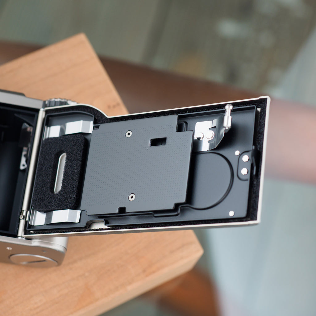 Leica Minilux (Summarit 40mm f/2.4)