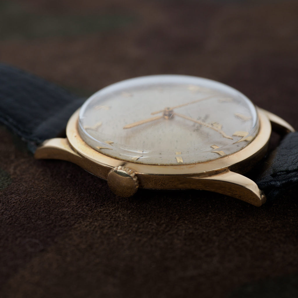 UNIVERSAL GENEVE ROUND