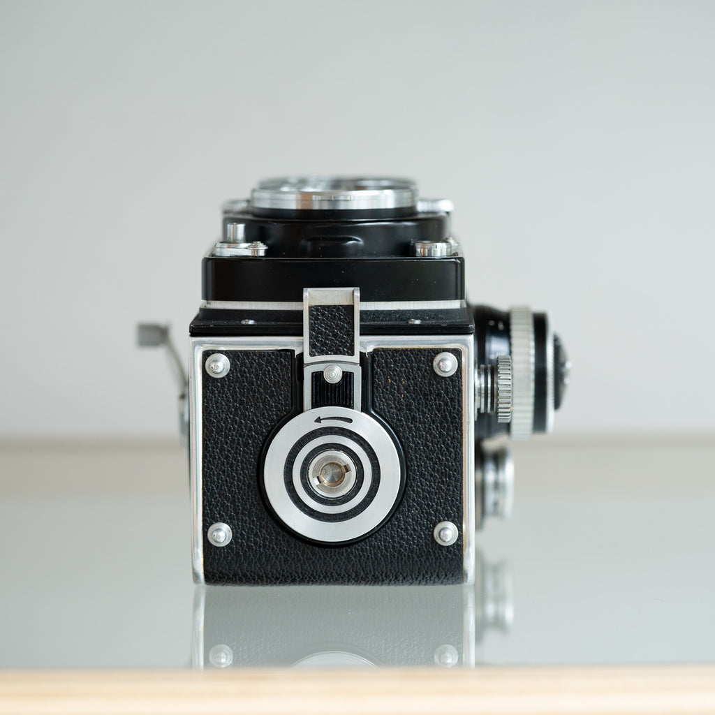 Rolleiflex 2.8E (Planar 80mm f/2.8)