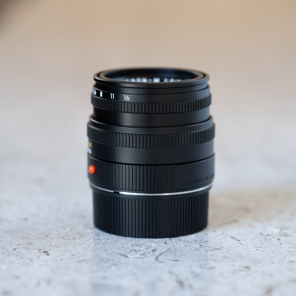 Leica Summicron-M 50mm f/2 4th
