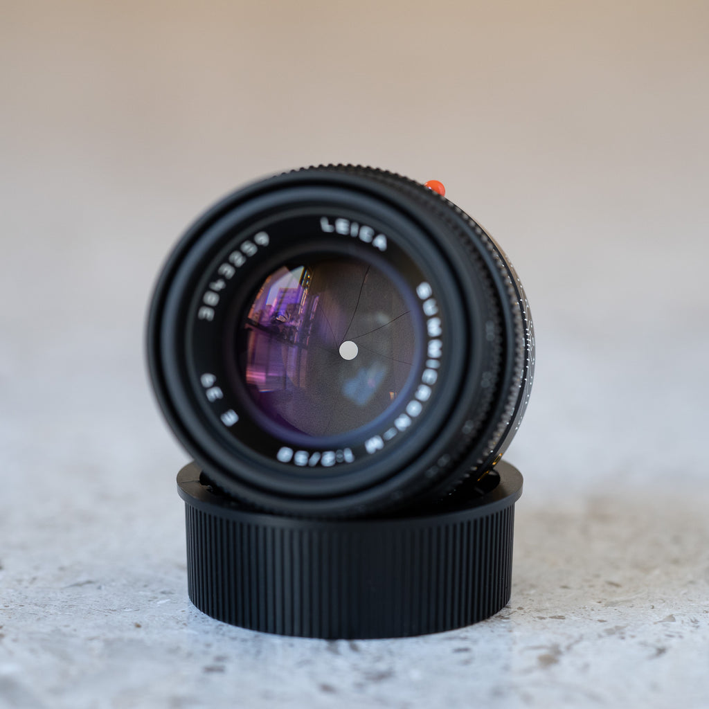 Leica Summicron-M 50mm f/2 4th