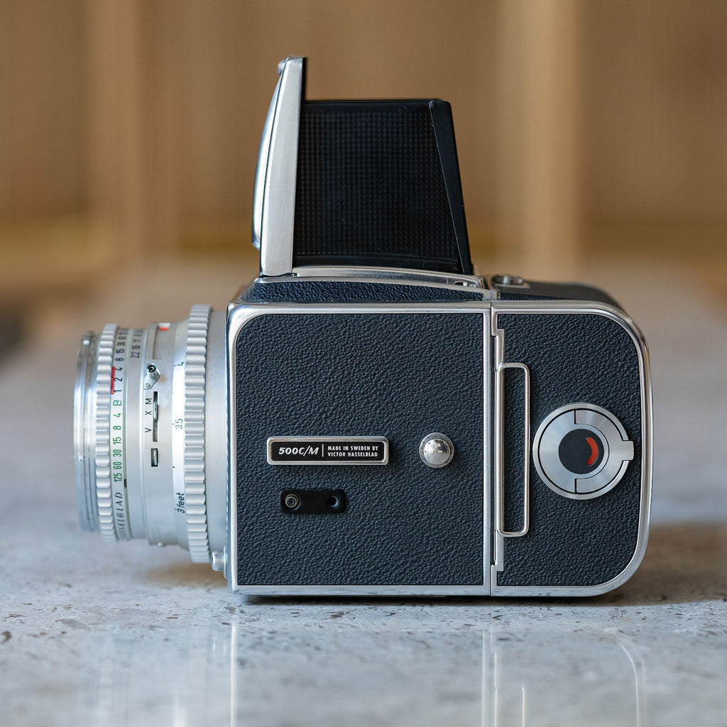 Hasselblad 500C/M (C Planar T* 80mm f/2.8+A12マガジン)