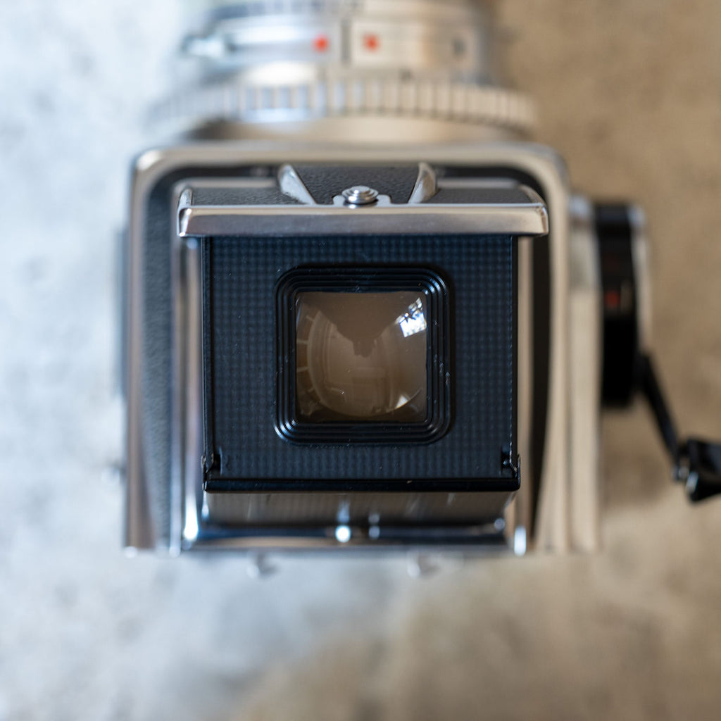 Hasselblad 500C/M (C Planar T* 80mm f/2.8+A12マガジン)