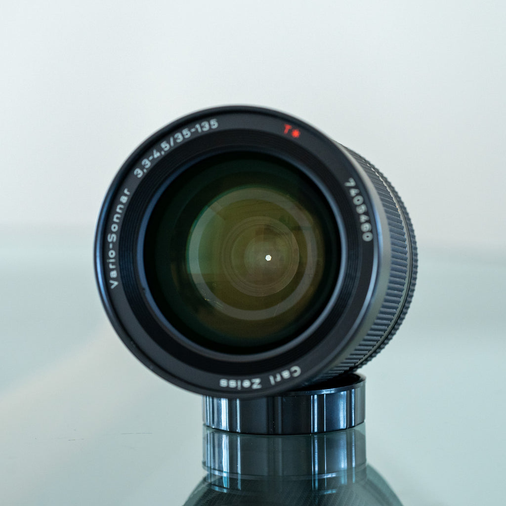 CONTAX Vario-Sonnar 35-135mm f/3.3-4.5