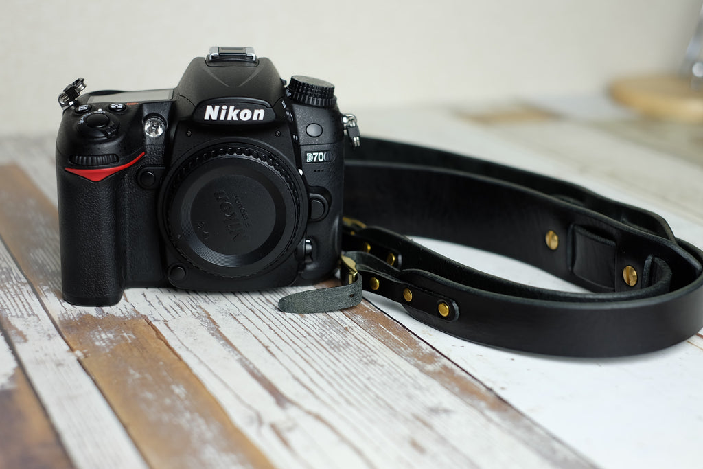 エトルスコ レザー カメラストラップ (ブラック)