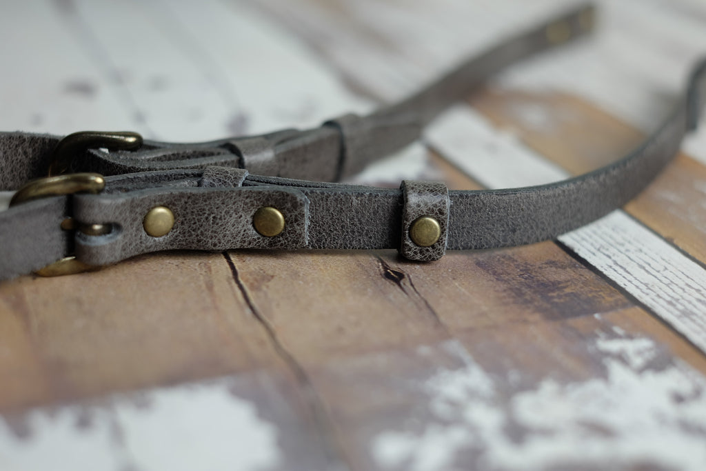 スリムカメラストラップ (アンティークグレー)コンパクトデジカメ用