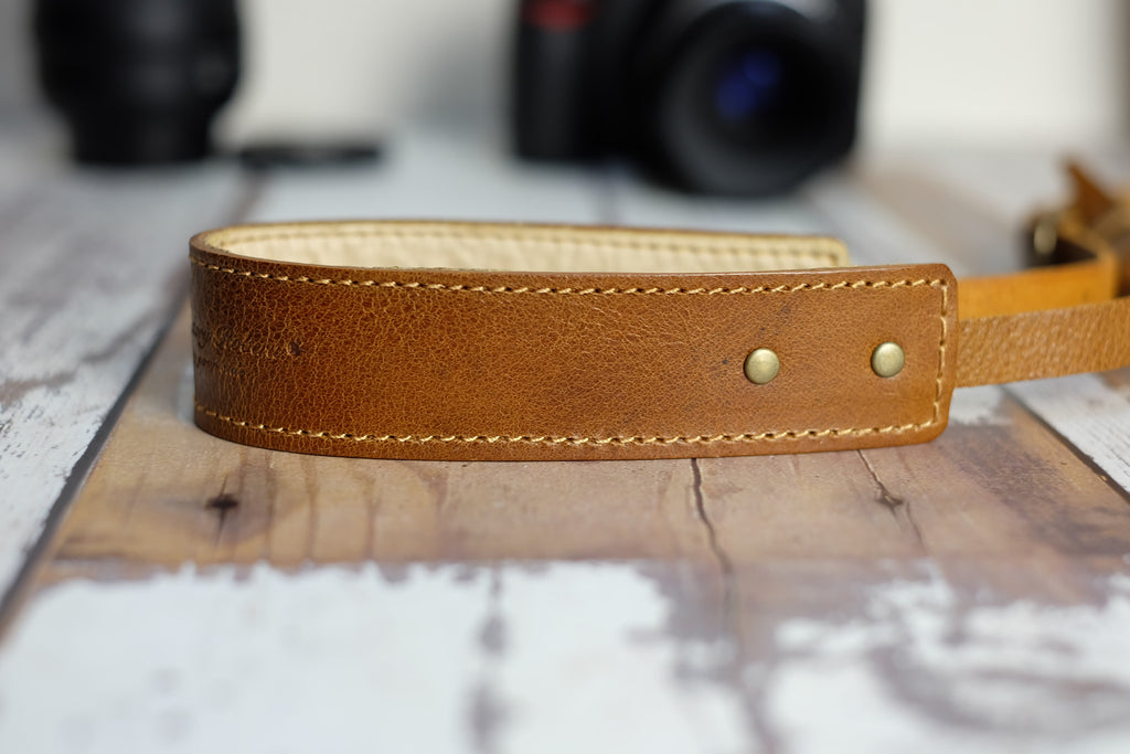 オイルレザー カメラストラップ (クラシックブラウン)