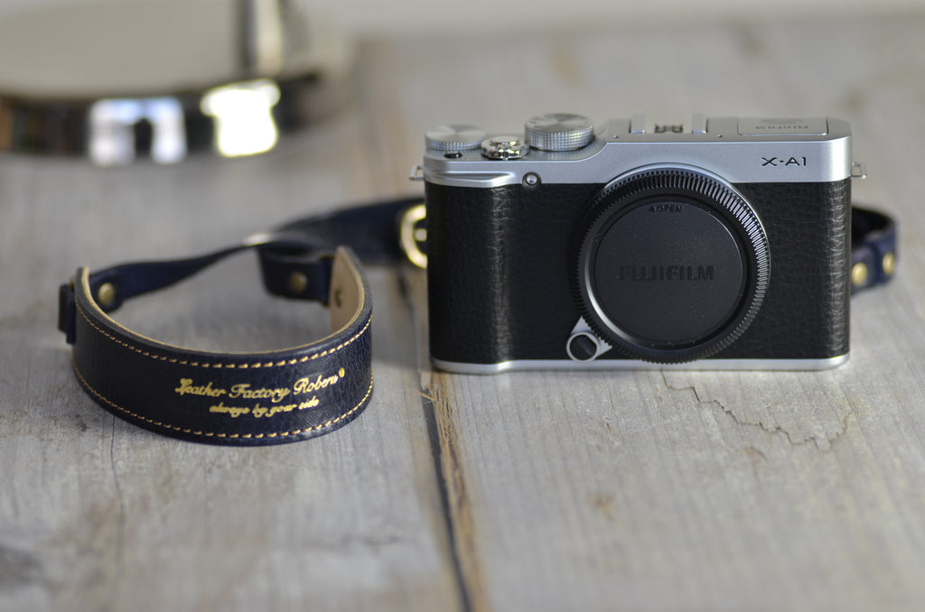 スリムカメラストラップ (ネイビー)コンパクトデジカメ用