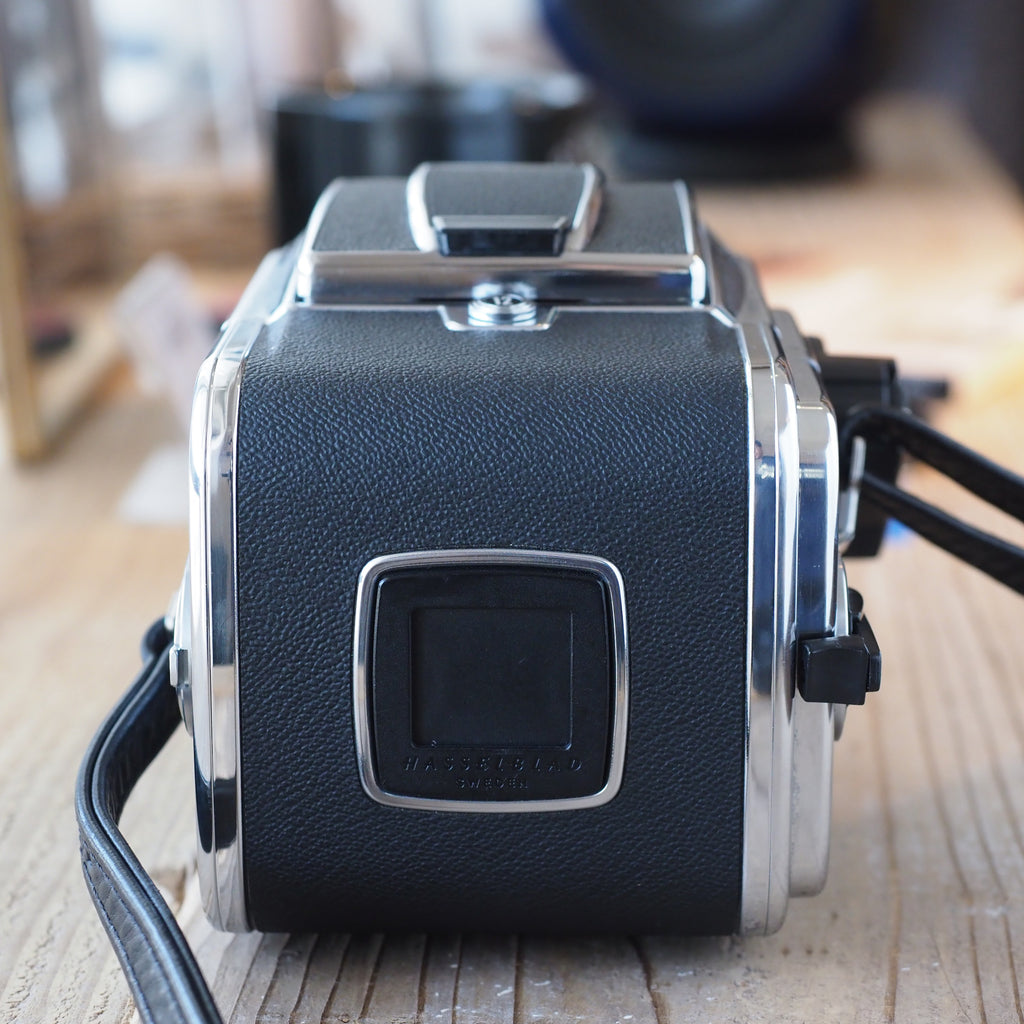 Haaselblad 503CX+C Planar 80mm f/2.8+A12 Magazine