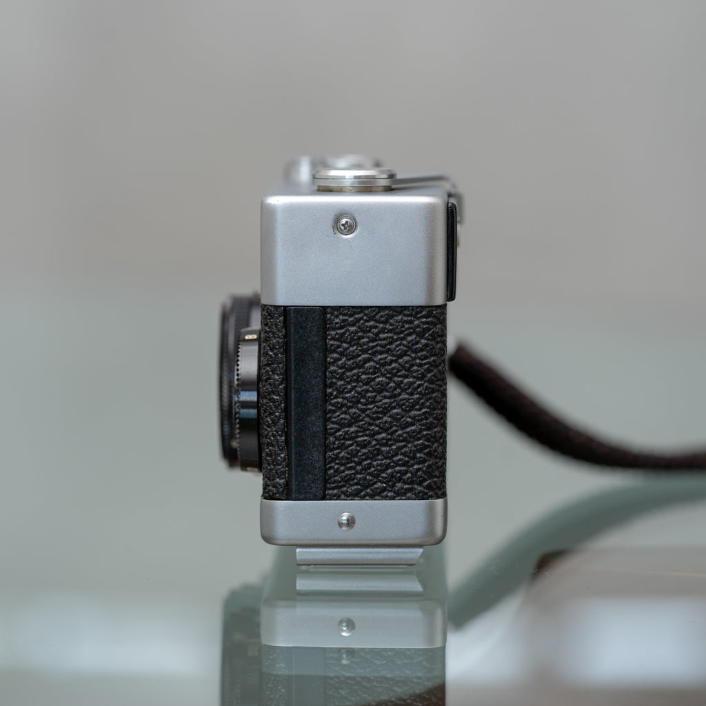 Rollei 35 シルバー Germany (Tessar 40mm f/3.5)