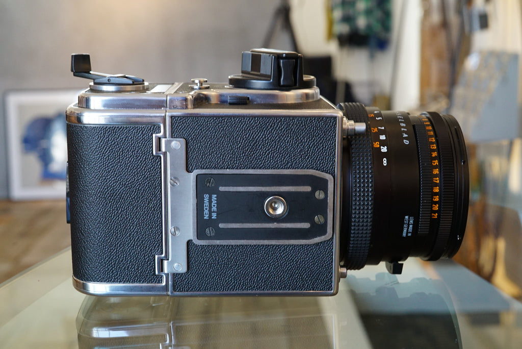 503CX (CF Planar T* 80mm f/2.8+A12 Magazine)