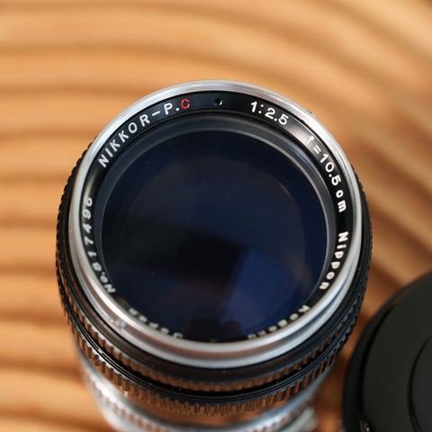 Nikon Nikkor-P.C 105mm f/2.5 Sマウント