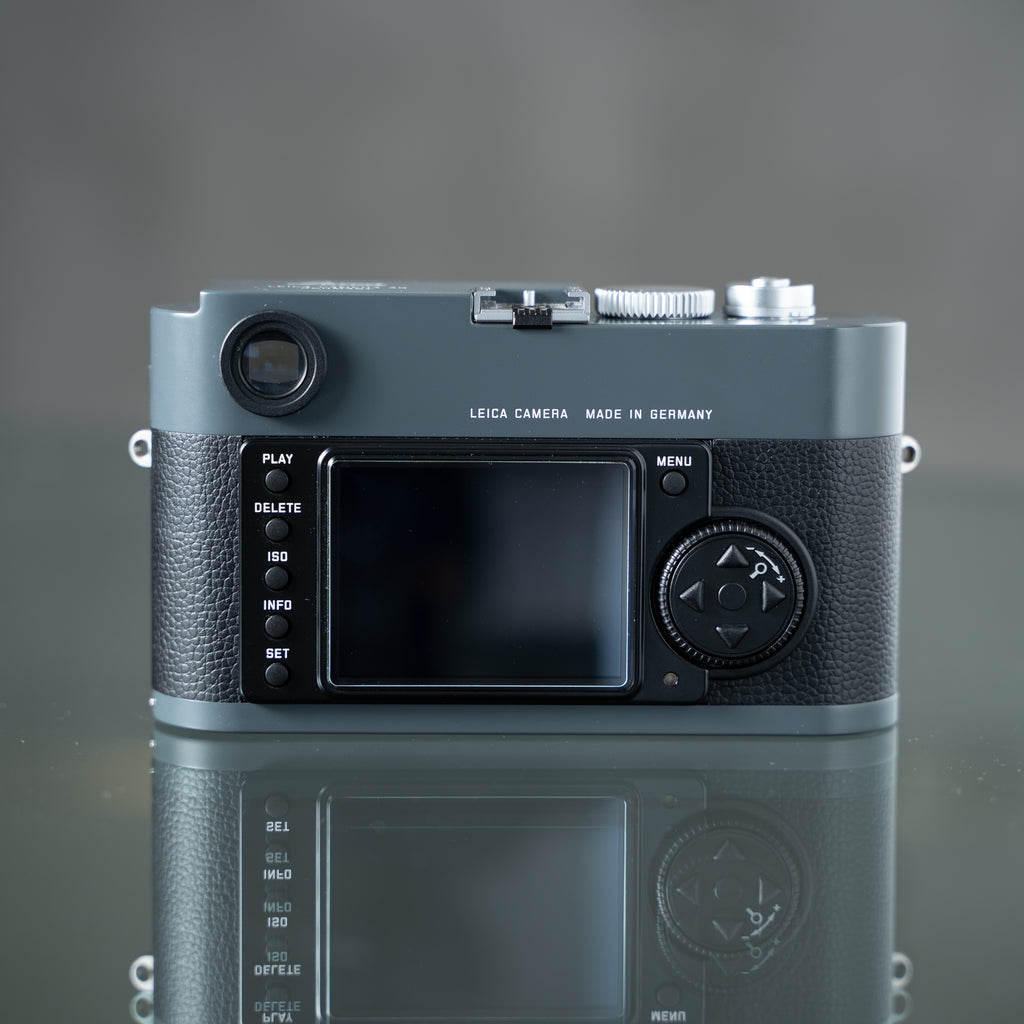 Leica M-E Engraved【CCD交換済み】 - Doppietta-Tokyo