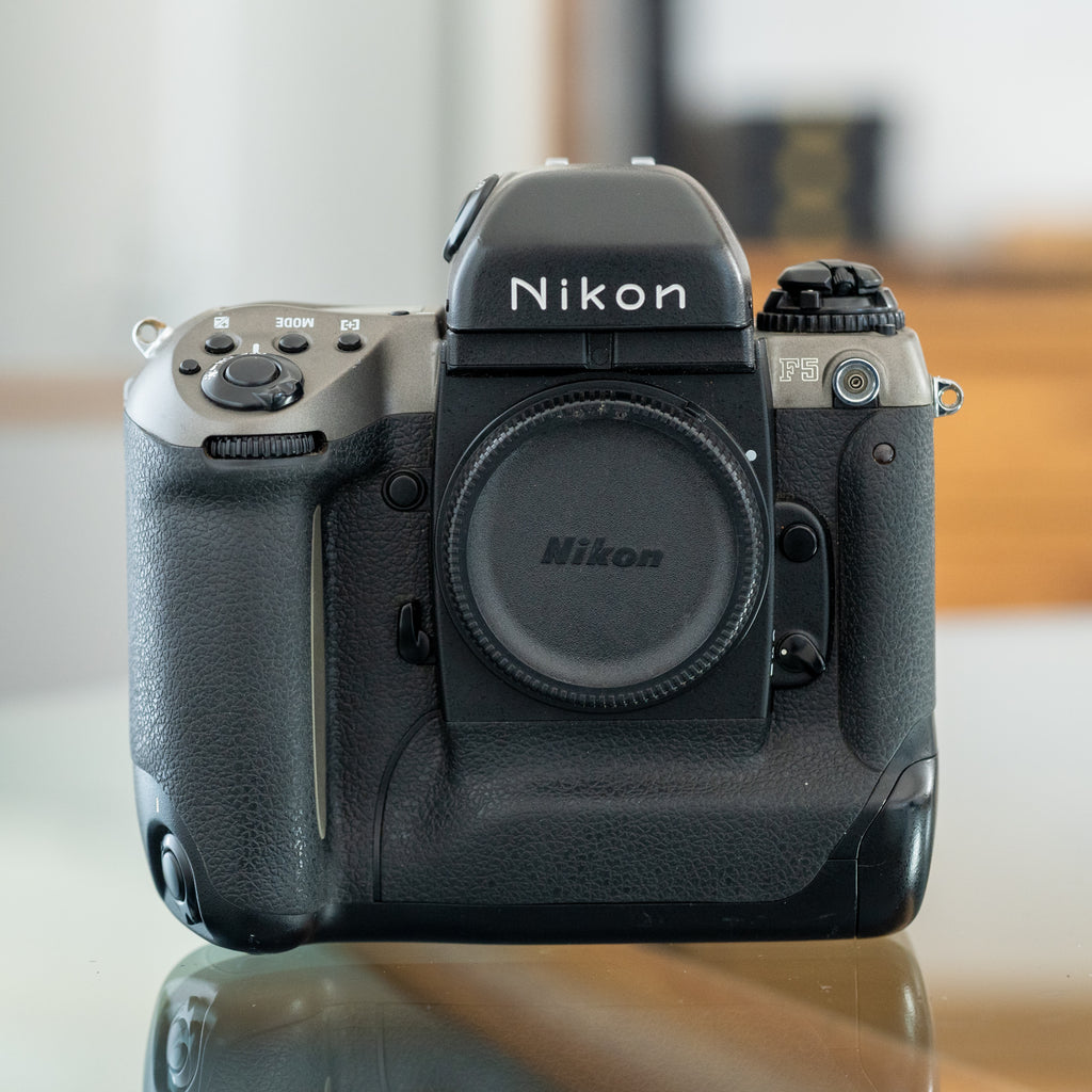 【美品】Nikon F5 50th Anniversary Model